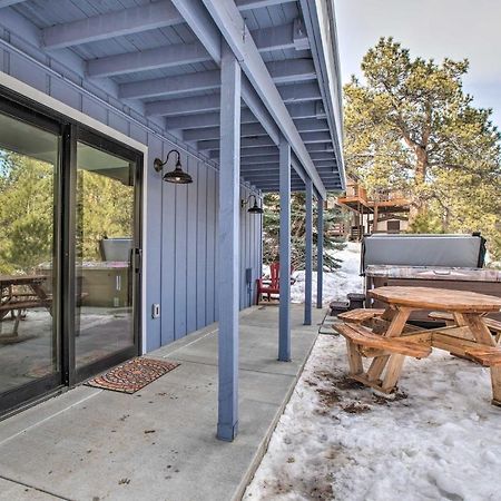Luxe Updated Home With Grill And Hot Tub 4 Mi To Rmnp Estes Park Eksteriør bilde