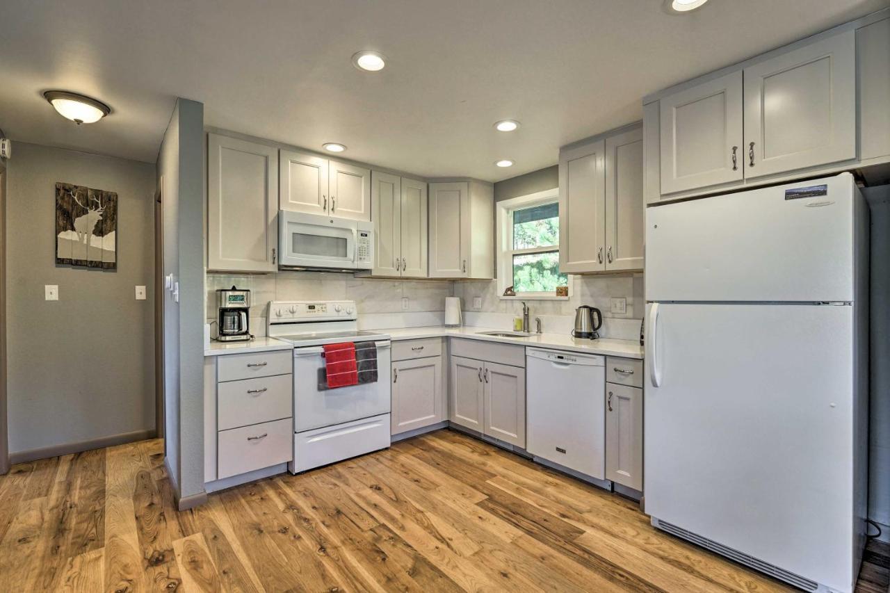 Luxe Updated Home With Grill And Hot Tub 4 Mi To Rmnp Estes Park Eksteriør bilde